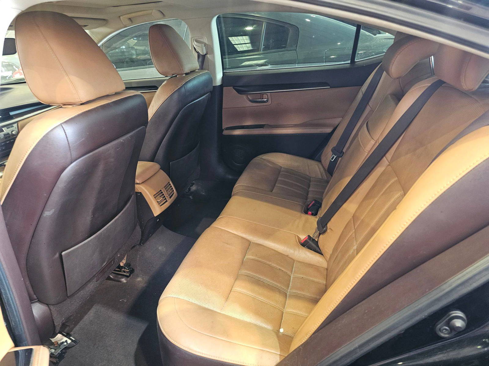 2016 LEXUS ES 350 — 131637 Miles — Lot U002914 — Main - Marhaba Auctions Used Cars - Image 9