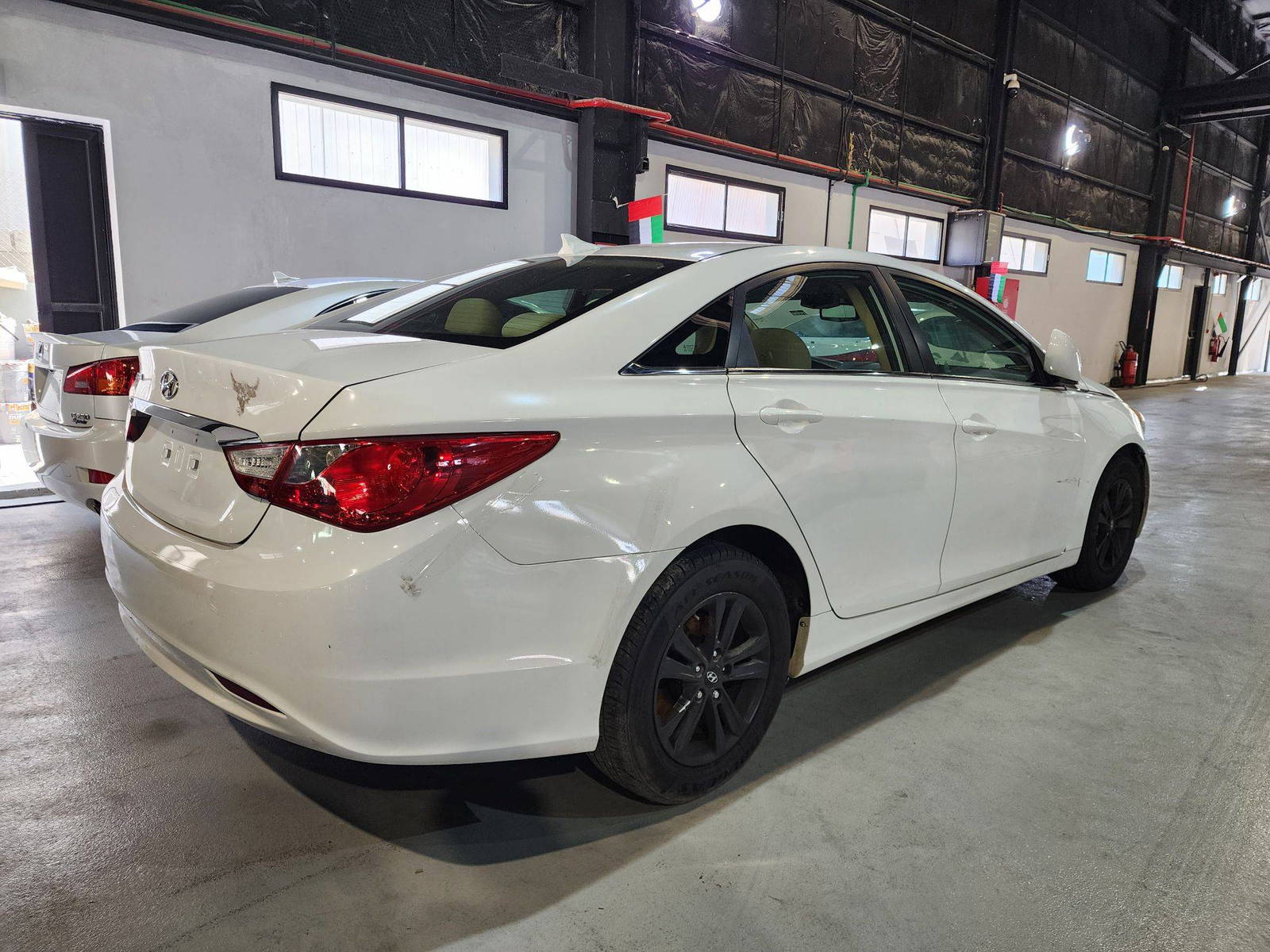 2013 HYUNDAI SONATA — 209589 Miles — Lot 66421914 — Al Quoz - Marhaba Auctions Used Cars - Image 5