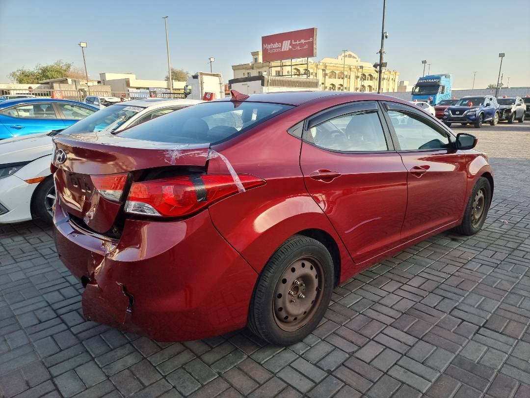 2013 HYUNDAI ELANTRA — 204458 KM — Lot 80296194 — Ind. 12 - Marhaba Auctions Used Cars - Image 4