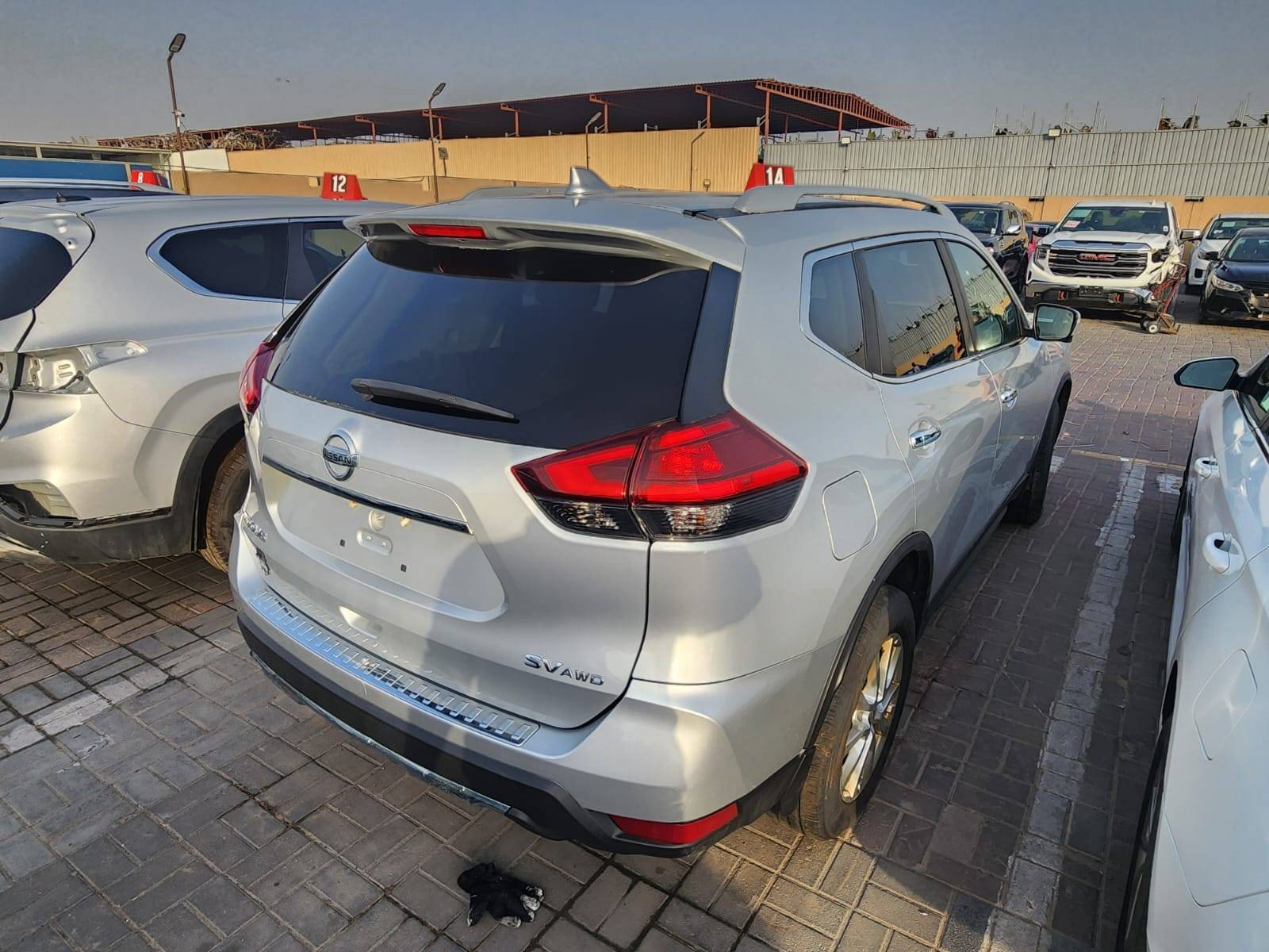 NISSAN ROGUE 2017 - Marhaba Auction Used Cars - Image 9