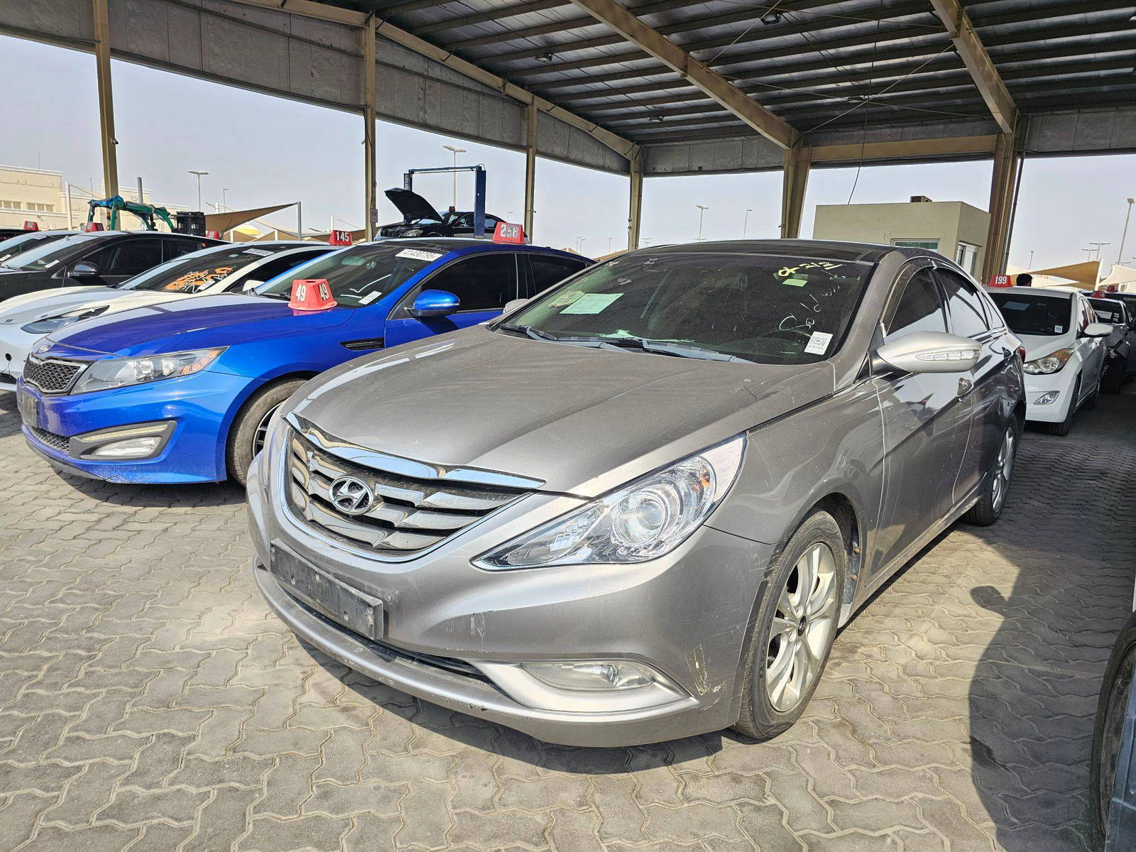 2010 HYUNDAI SONATA — 199554 KM — Lot DBAA069804 — Souq - Marhaba Auctions Used Cars - Image 5