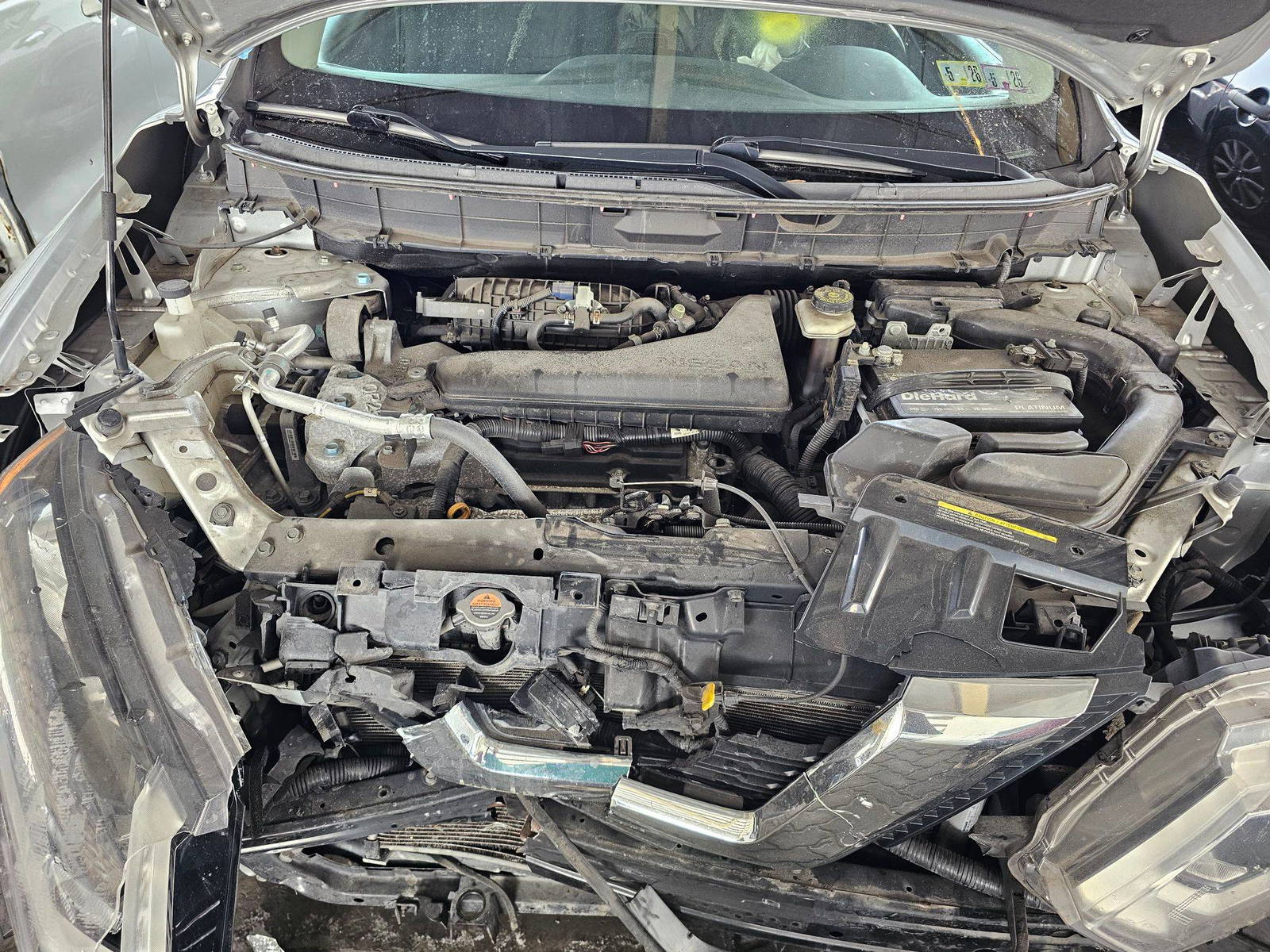 NISSAN ROGUE 2017 - Marhaba Auction Used Cars - Image 9