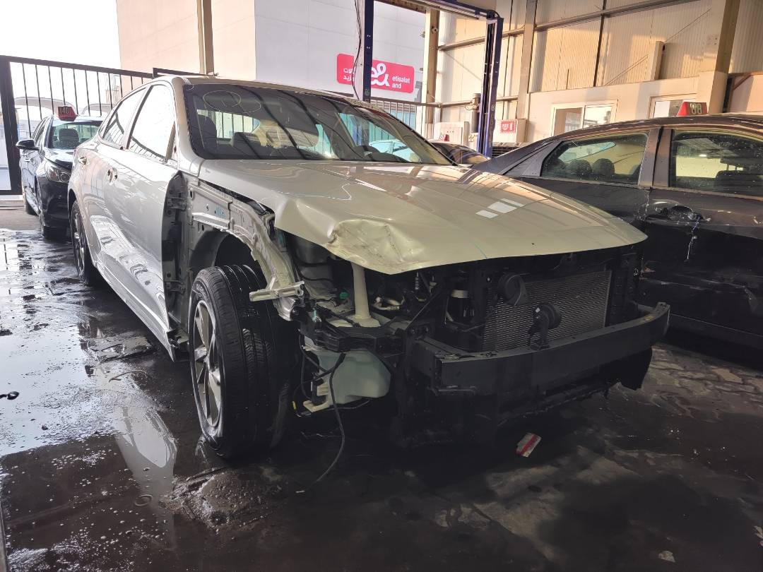 2019 KIA OPTIMA — 106742 Miles — Lot G318317 — Main - Marhaba Auctions Used Cars - Image 4
