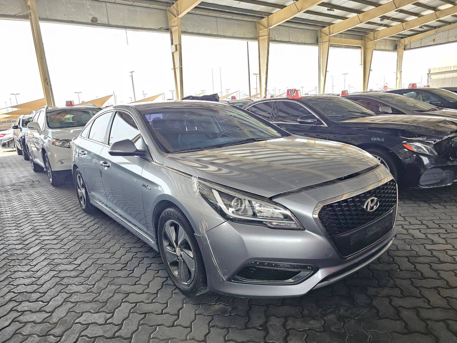 2016 HYUNDAI SONATA — 196925 KM — Lot 024824 — Souq - Marhaba Auctions Used Cars - Image 4