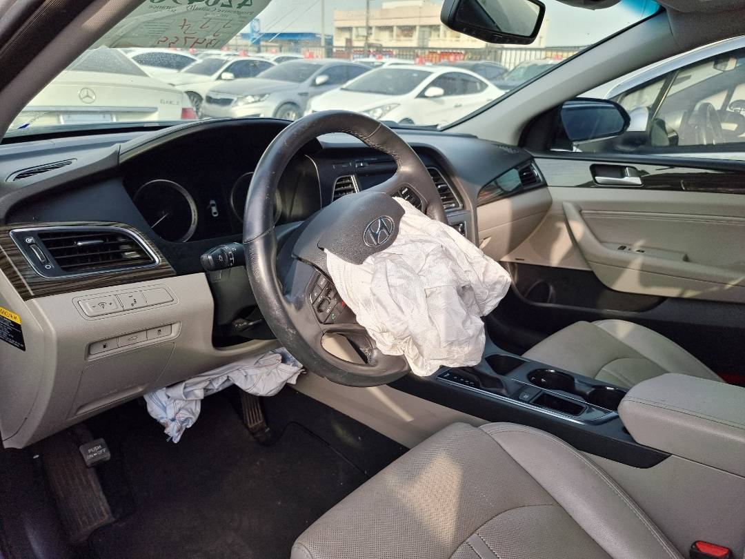 2015 HYUNDAI SONATA — 134755 Miles — Lot 49209 — Ind. 12 - Marhaba Auctions Used Cars - Image 7
