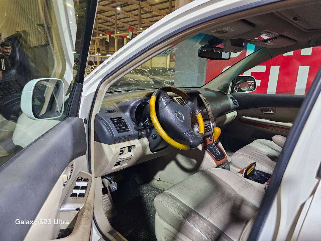 2008 LEXUS RX 400H — 212183 Miles — Lot 82860874 — Souq - Marhaba Auctions Used Cars - Image 9