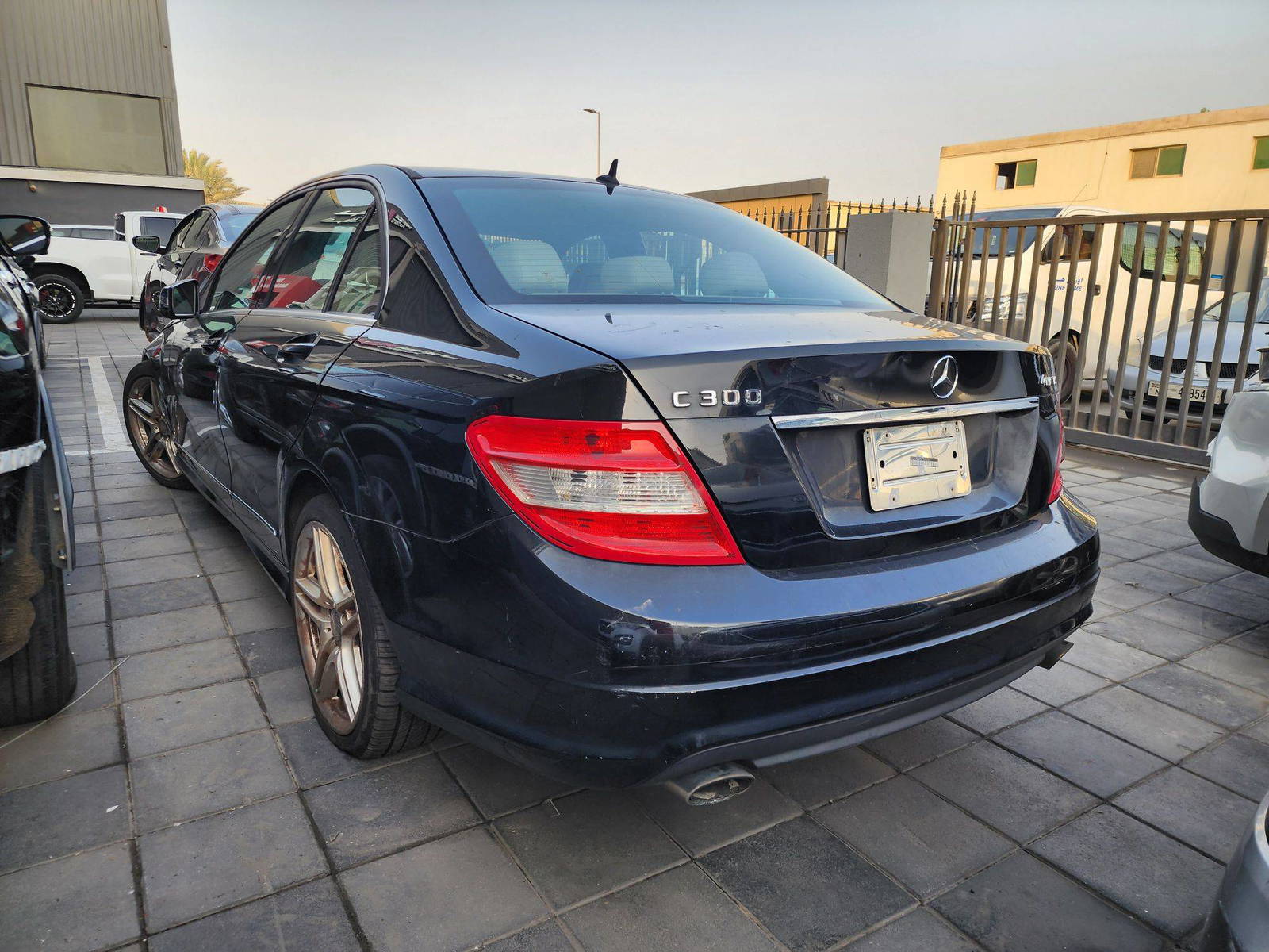 MERCEDES BENZ C300 2011 - Marhaba Auction Used Cars - Image 5