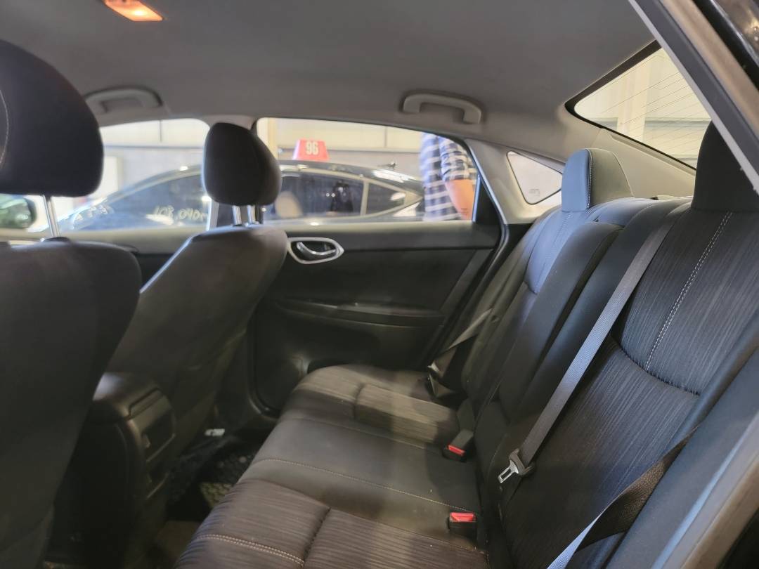 2017 NISSAN SENTRA — 164440 KM — Lot 69895234 — Souq - Marhaba Auctions Used Cars - Image 7