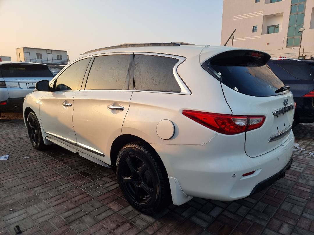 2015 INFINITI QX60 — 136472 KM — Lot 215487 — Main - Marhaba Auctions Used Cars - Image 5