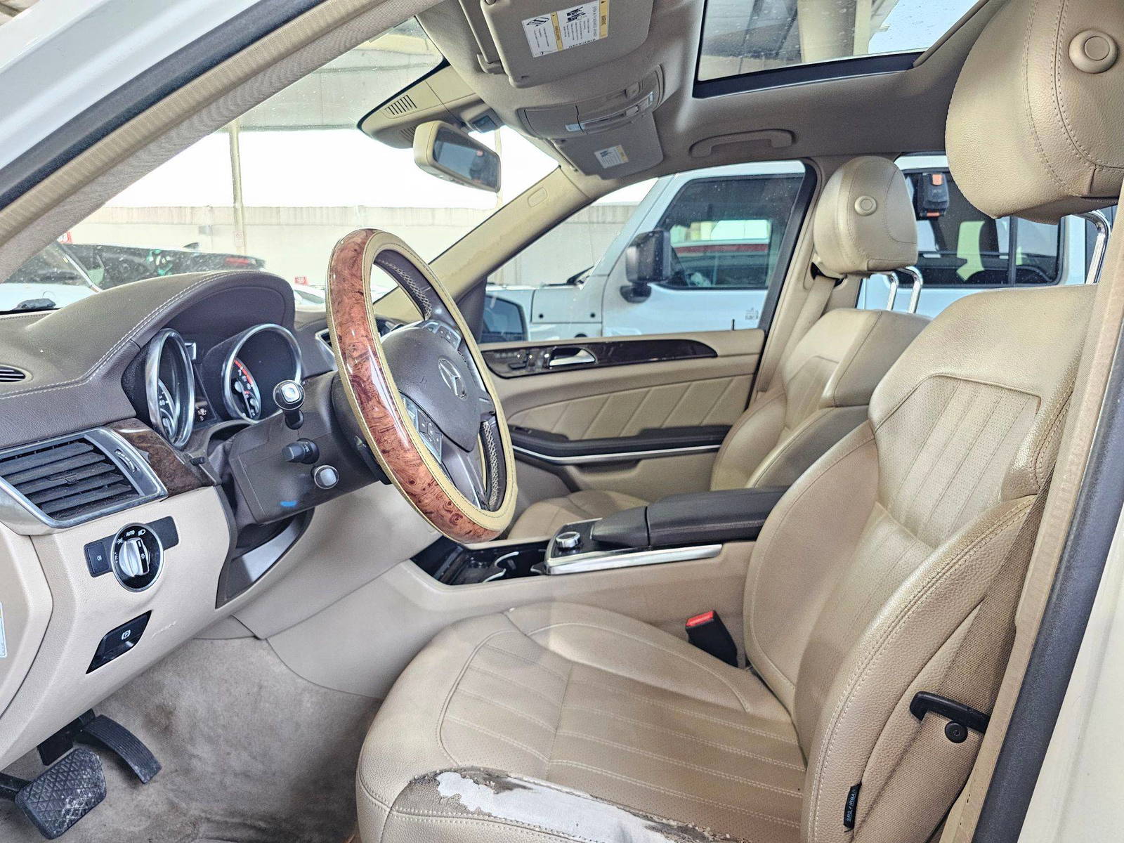 2013 MERCEDES BENZ GL-450 — 104091 Miles — Lot 112485 — Main - Marhaba Auctions Used Cars - Image 9