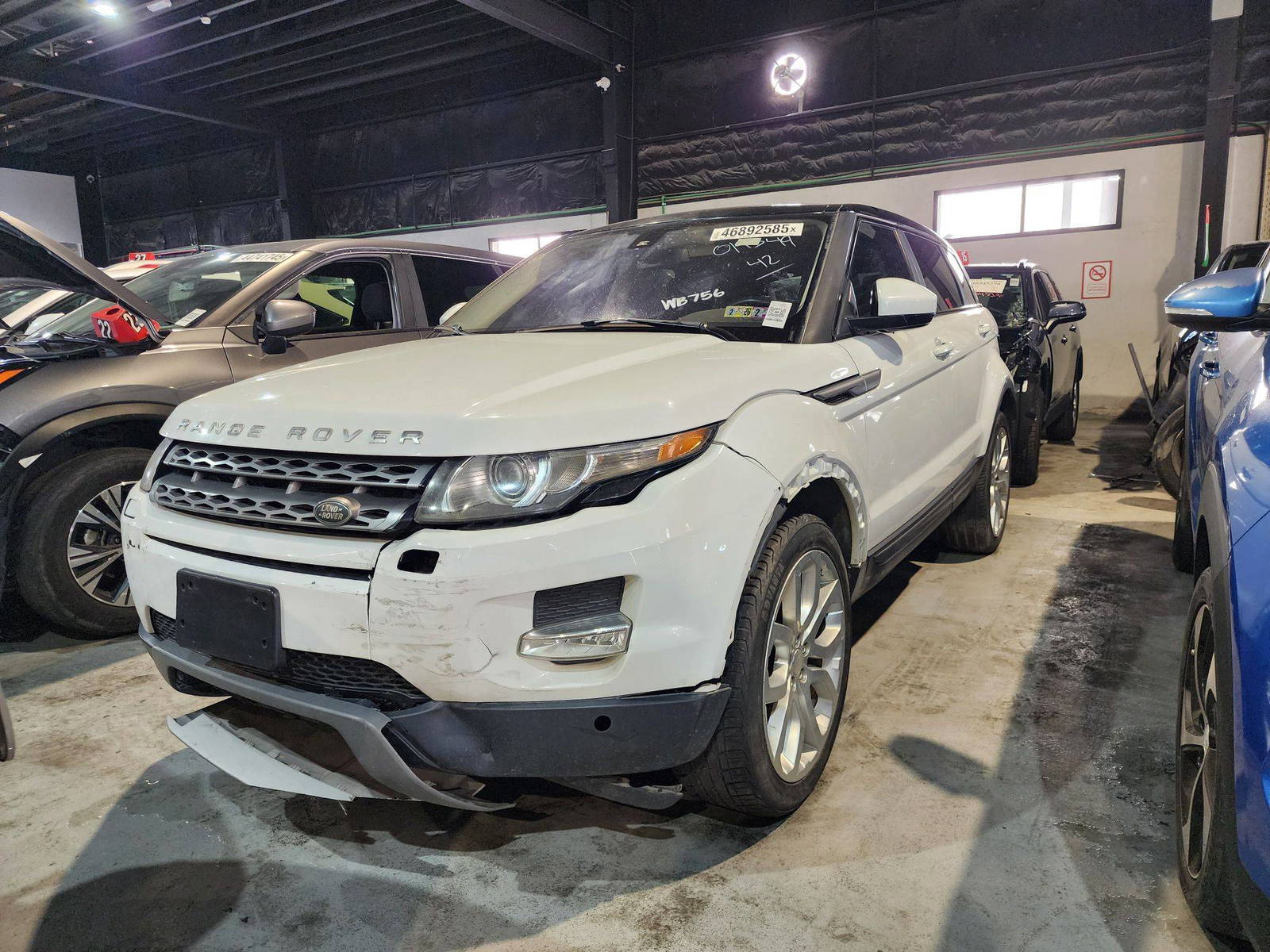 2015 LAND ROVER RANGE ROVER EVOQUE PURE PLUS — 116834 Miles — Lot 19349 — Al Quoz - Marhaba Auctions Used Cars - Image 4