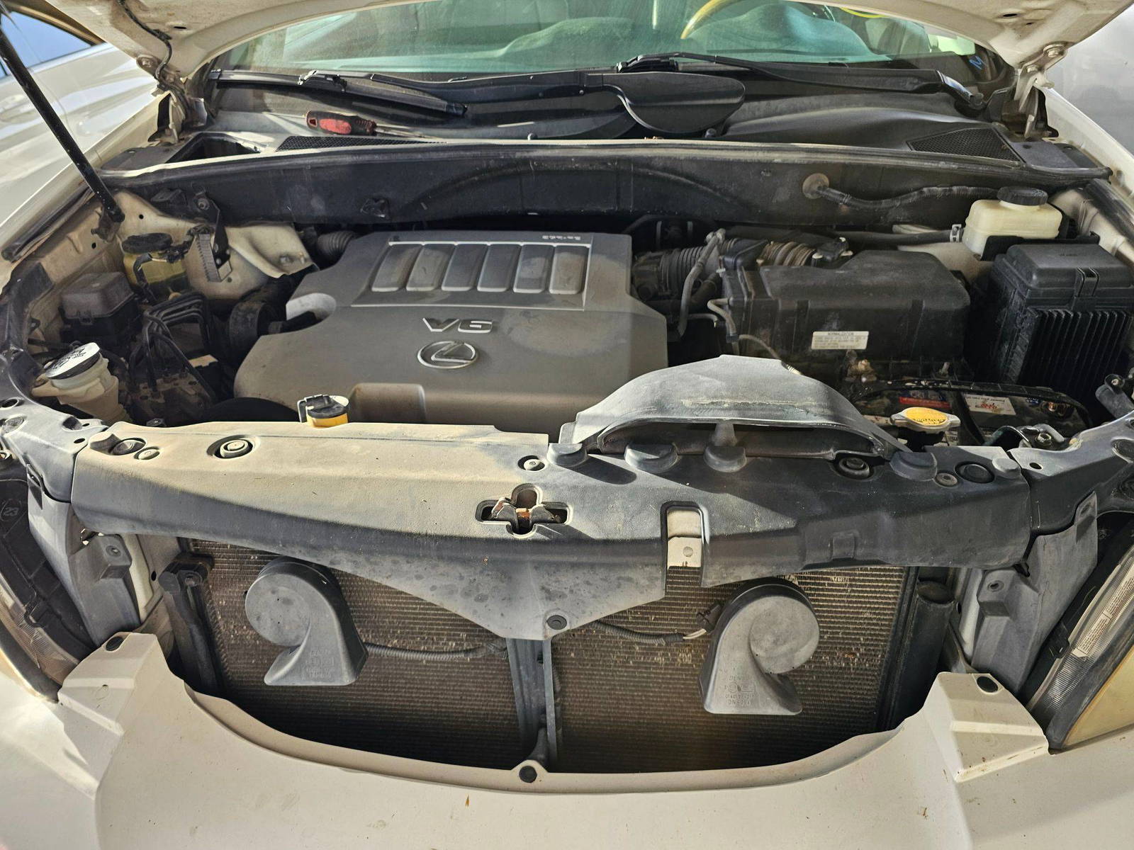 2007 LEXUS RX 350 — 201529 Miles — Lot U47C022557 — Souq - Marhaba Auctions Used Cars - Image 10