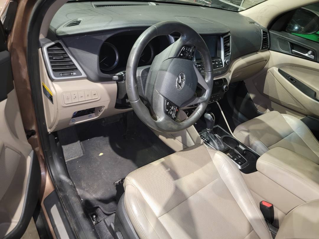 2016 HYUNDAI TUCSON — 86142 Miles — Lot 69490293 - Marhaba Auctions Used Cars - Image 9
