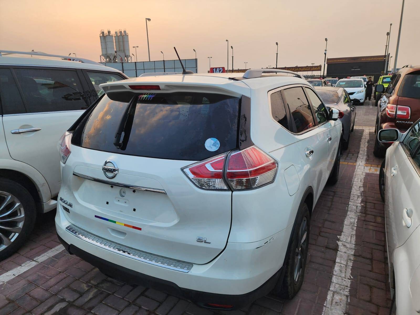 NISSAN ROGUE