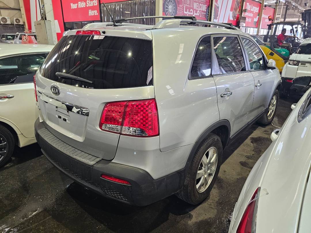 2011 KIA SORENTO — 164870 Miles — Lot G179025 — Main - Marhaba Auctions Used Cars - Image 5