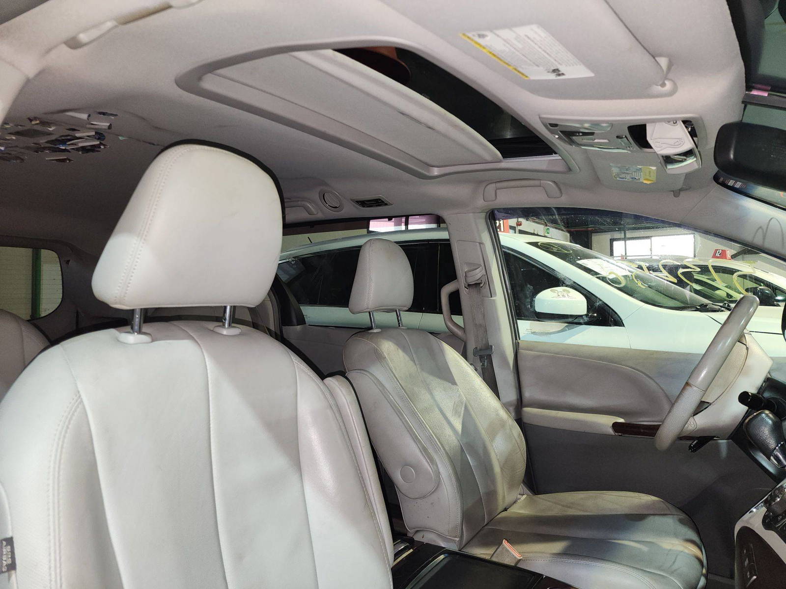 2013 TOYOTA SIENNA — 165275 Miles — Lot 060453 — Main - Marhaba Auctions Used Cars - Image 8