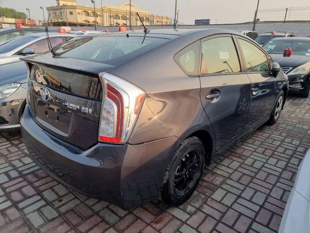 2012 TOYOTA PRIUS — 154139 Miles — Lot 215487 — Ind. 12 - Marhaba Auctions Used Cars - Image 3