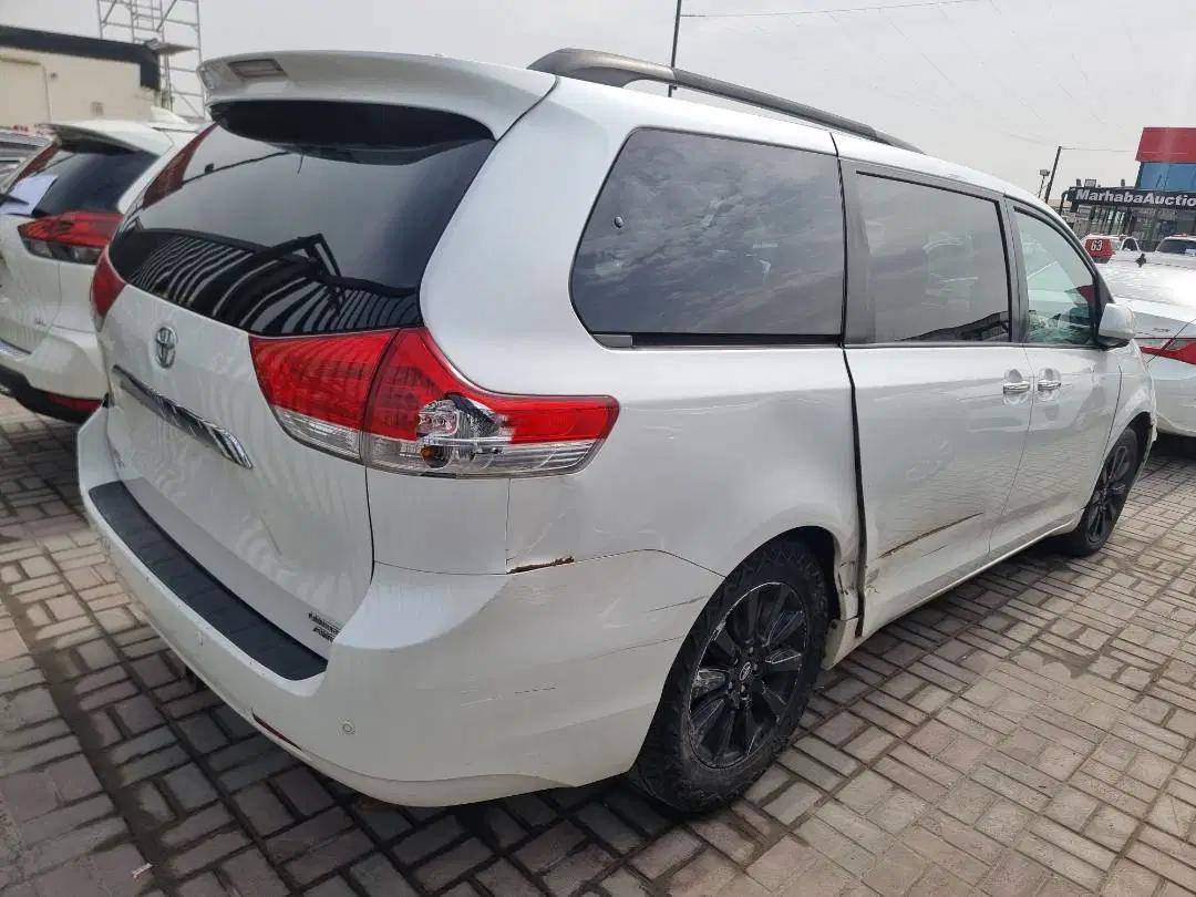 2012 TOYOTA SIENNA — 178448 Miles — Lot S043288 — Ind. 12 - Marhaba Auctions Used Cars - Image 5
