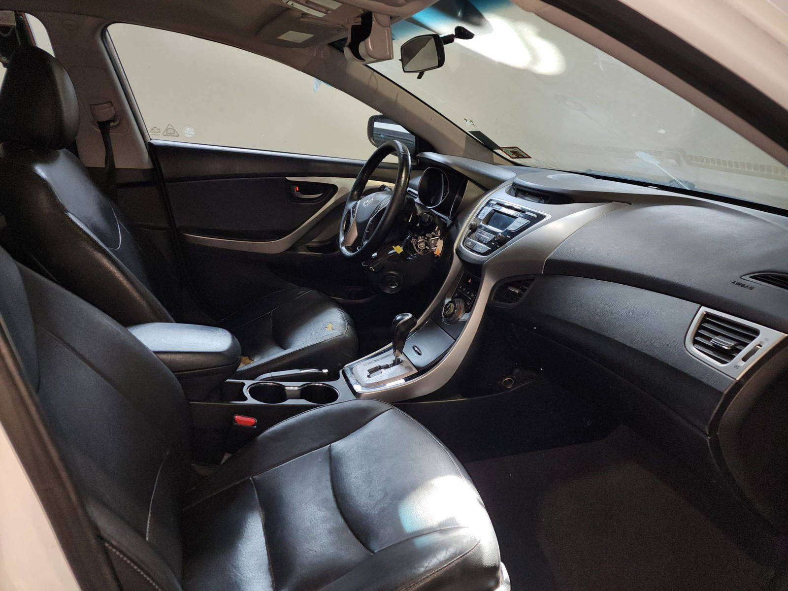 2013 HYUNDAI ELANTRA — 162087 Miles — Lot 52520394 — Al Quoz - Marhaba Auctions Used Cars - Image 8