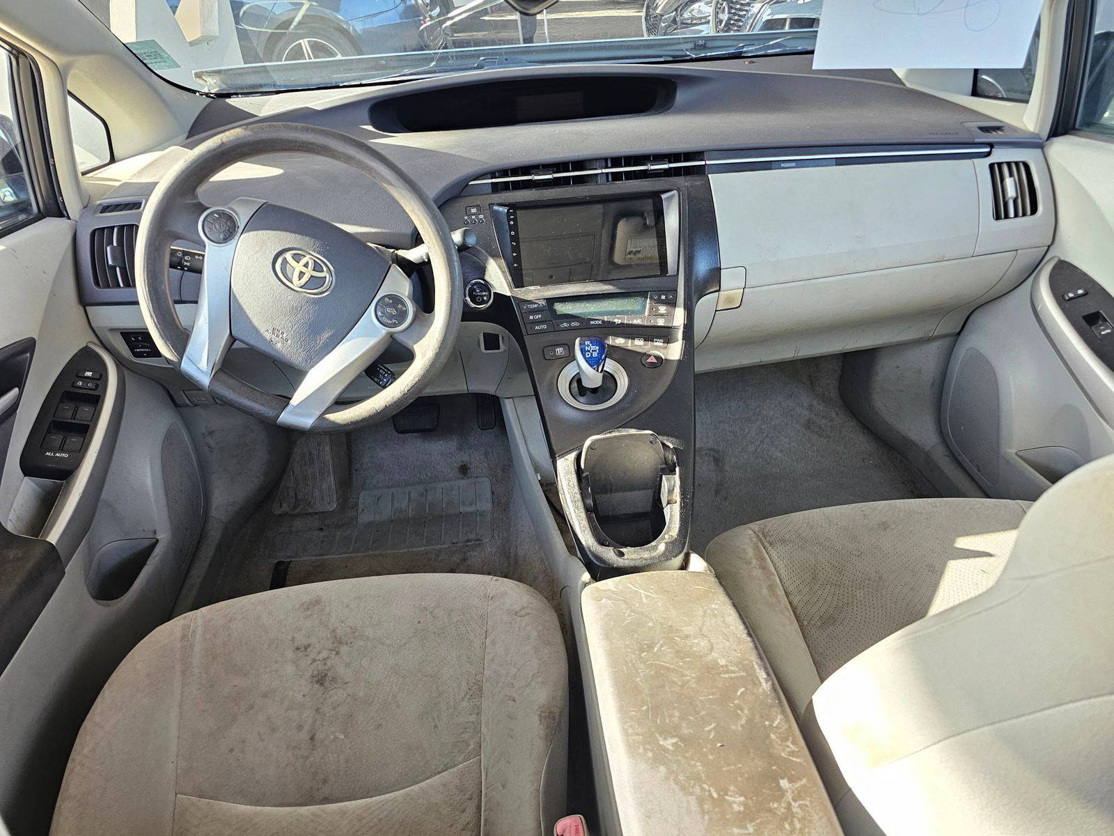 2010 TOYOTA PRIUS — 241852 Miles — Lot 1A0115636 — Souq - Marhaba Auctions Used Cars - Image 7