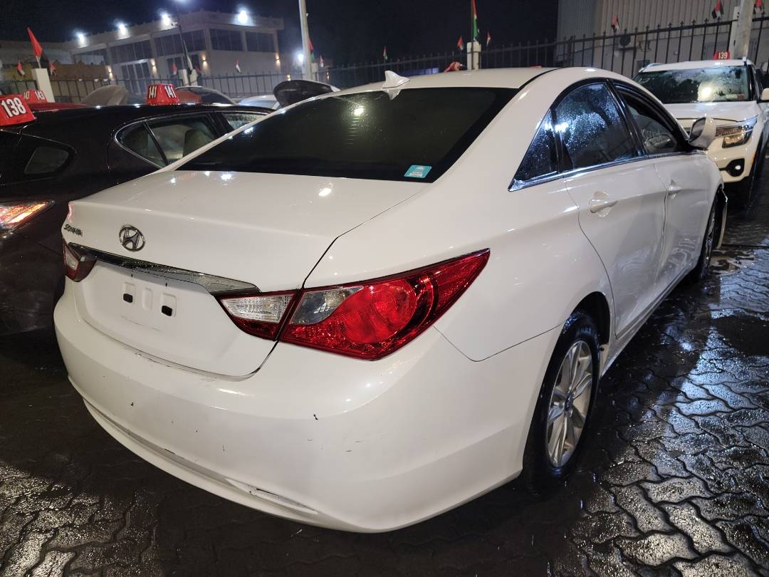 2012 HYUNDAI SONATA — 133252 Miles — Lot 37564304 - Marhaba Auctions Used Cars - Image 4