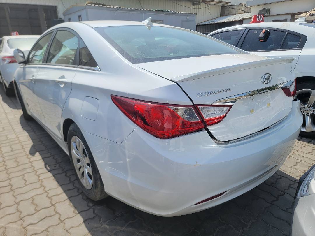 2013 HYUNDAI SONATA — 148868 Miles — Lot 68677423 - Marhaba Auctions Used Cars - Image 11