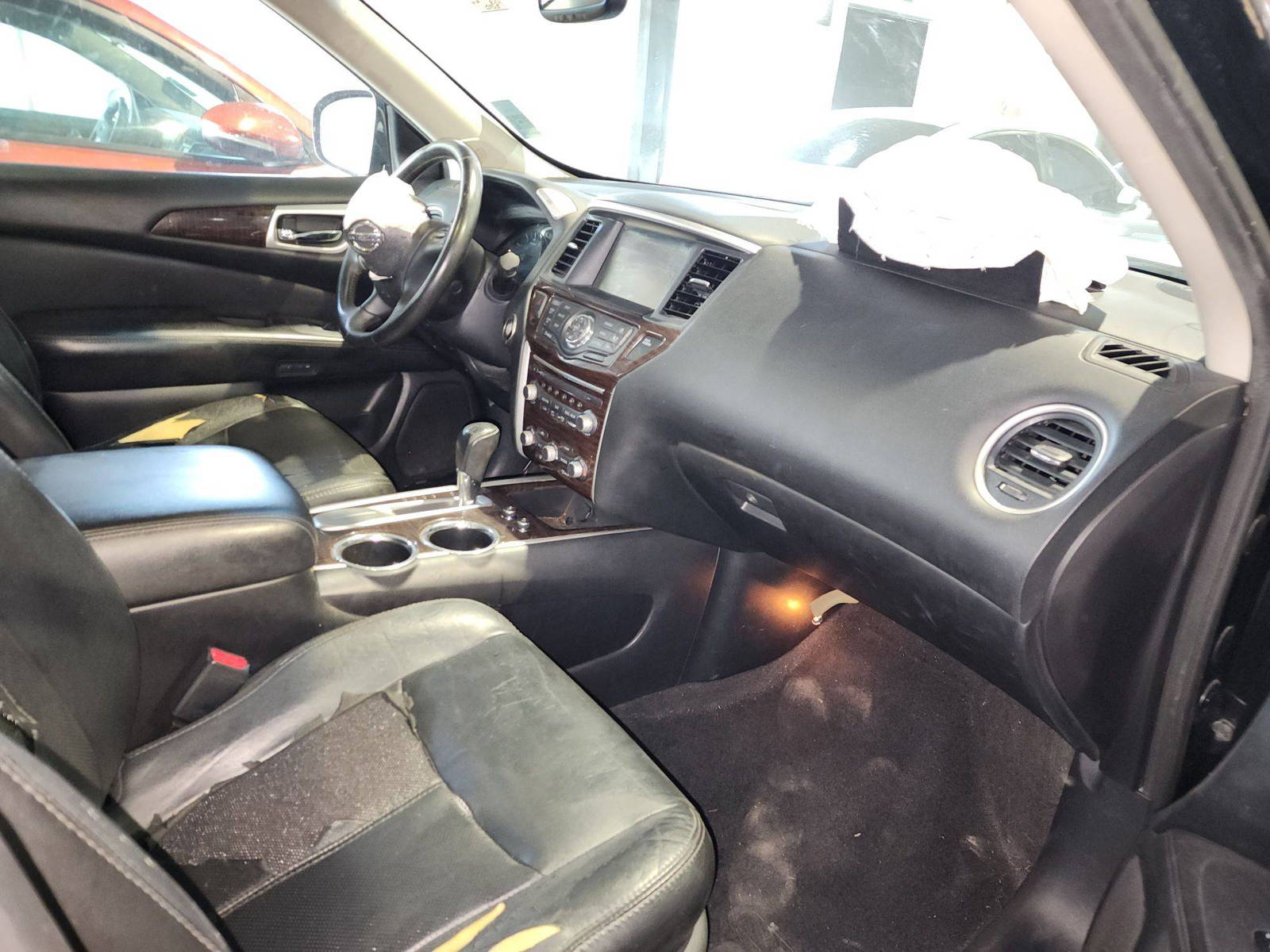 2014 NISSAN PATHFINDER — 155949 Miles — Lot 57563384 — Al Quoz - Marhaba Auctions Used Cars - Image 9