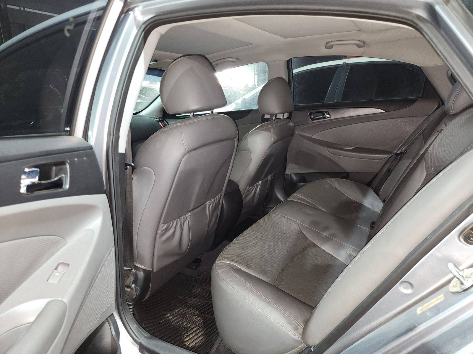 HYUNDAI SONATA 2015 - Marhaba Auction Used Cars - Image 8