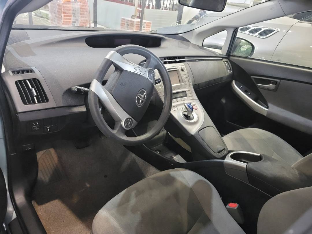 2015 TOYOTA PRIUS — 207836 Miles — Lot 5F1959681 — Main - Marhaba Auctions Used Cars - Image 7
