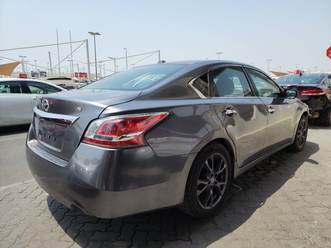2015 NISSAN ALTIMA — 235774 Miles — Lot 463921 — Souq - Marhaba Auctions Used Cars - Image 5