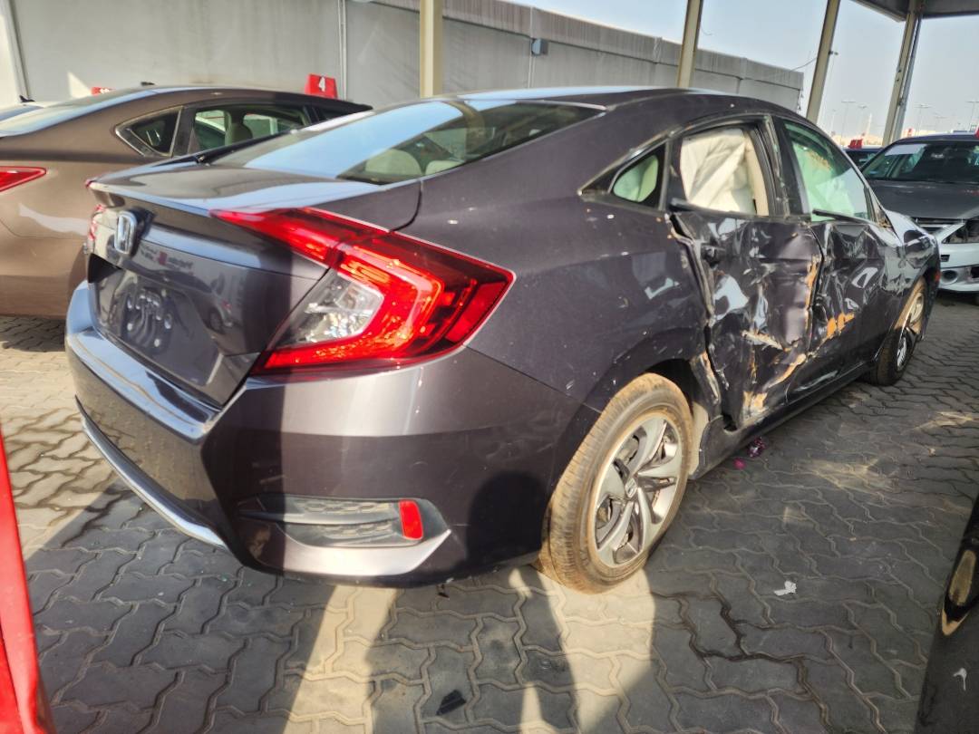 2019 HONDA CIVIC — 158050 Miles — Lot 38557367 — Souq - Marhaba Auctions Used Cars - Image 9