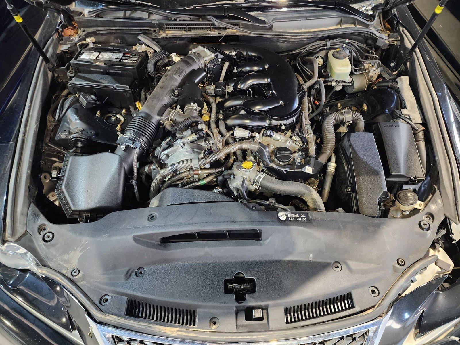 2014 LEXUS IS-350 — 183765 Miles — Lot 6E5004904 — Souq - Marhaba Auctions Used Cars - Image 11