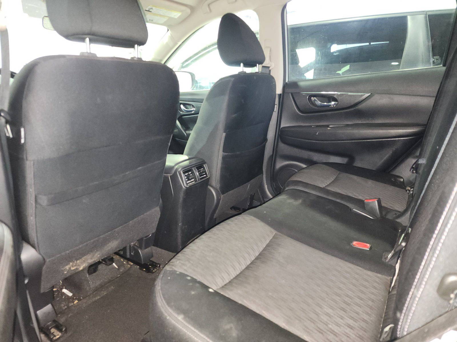 NISSAN ROGUE 2018 - Marhaba Auction Used Cars - Image 7