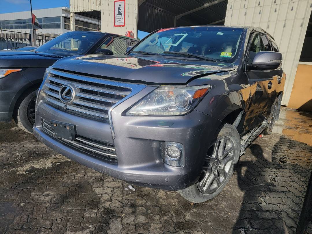 2014 LEXUS LX 570 — 146643 Miles — Lot 1421510521 - Marhaba Auctions Used Cars - Image 7