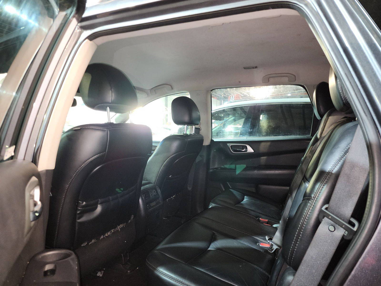 2016 NISSAN PATHFINDER — 85908 Miles — Lot 613650 — Al Quoz - Marhaba Auctions Used Cars - Image 7