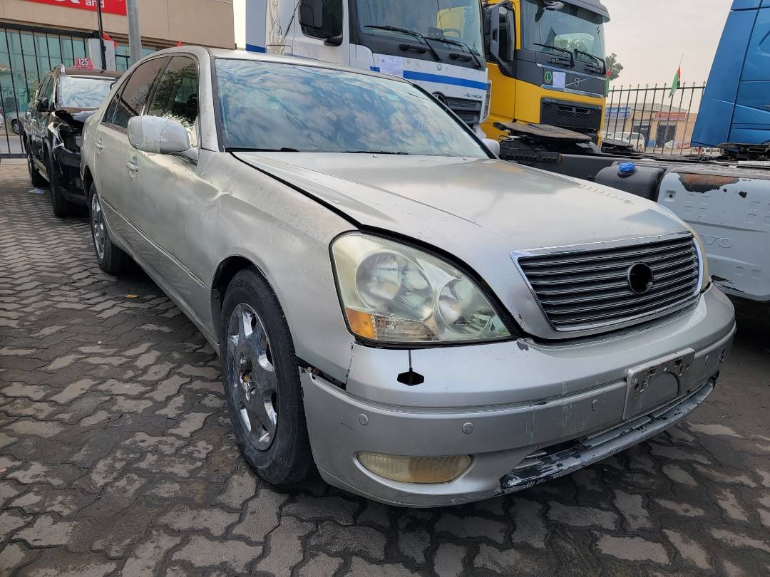 2001 LEXUS LS 430 — 183442 Miles — Lot 023322 — Main - Marhaba Auctions Used Cars - Image 4