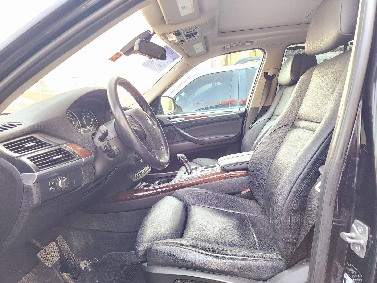 2011 BMW X5 M50I — 252870 KM — Lot 58BL417851 — Souq - Marhaba Auctions Used Cars - Image 9