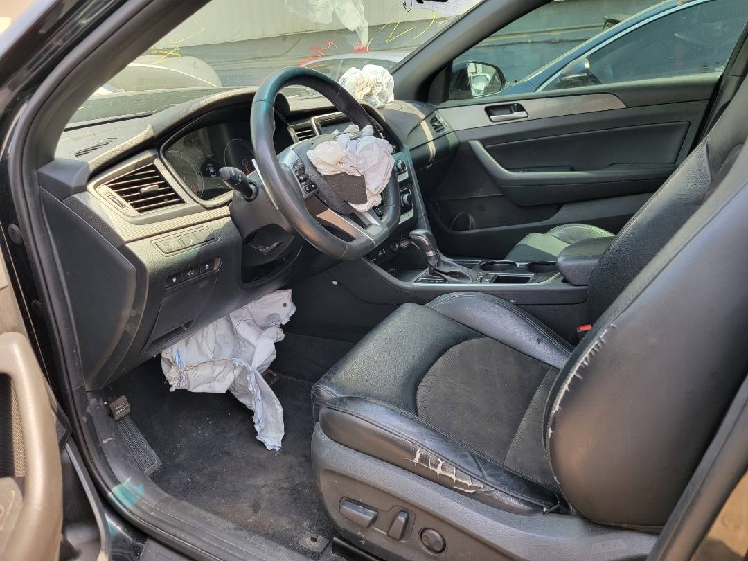 2019 HYUNDAI SONATA — 171851 KM — Lot 1279 — Souq - Marhaba Auctions Used Cars - Image 8
