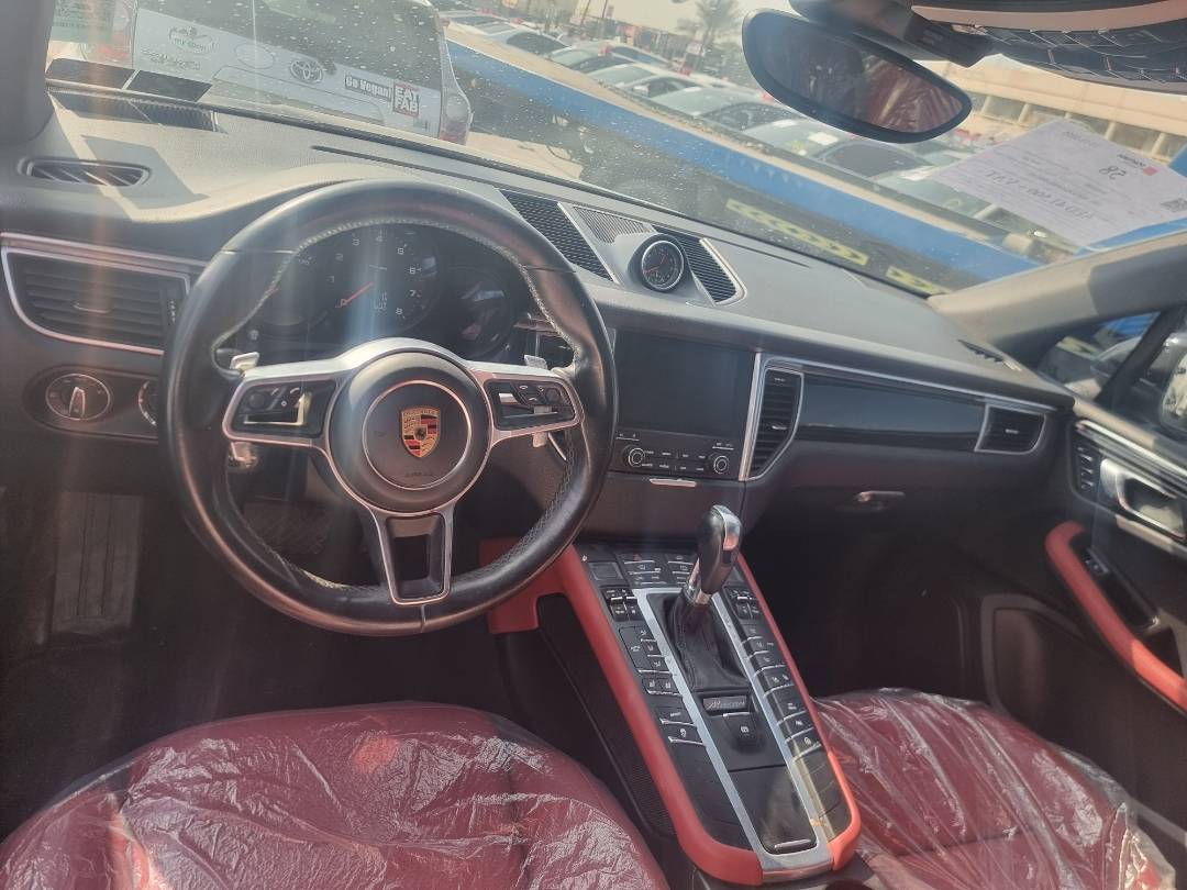 PORSCHE MACAN 2017 - Marhaba Auction Used Cars - Image 13