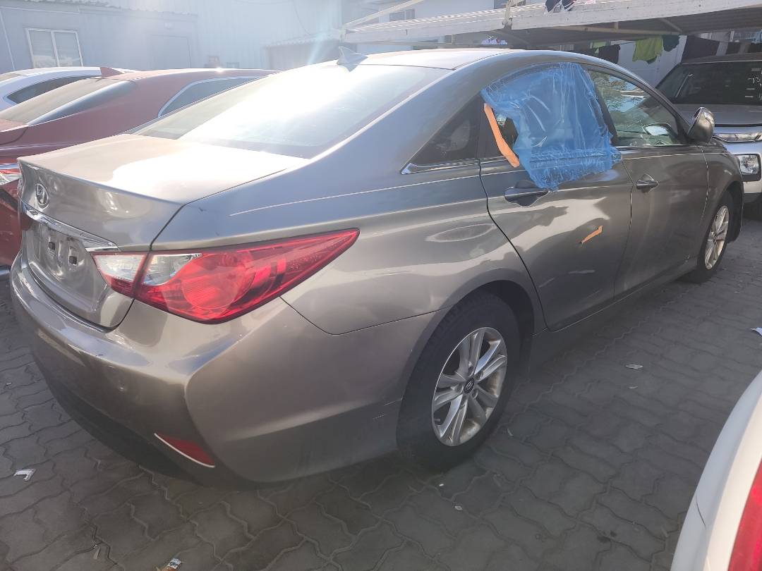 2014 HYUNDAI SONATA — 132198 Miles — Lot EH894368 - Marhaba Auctions Used Cars - Image 3