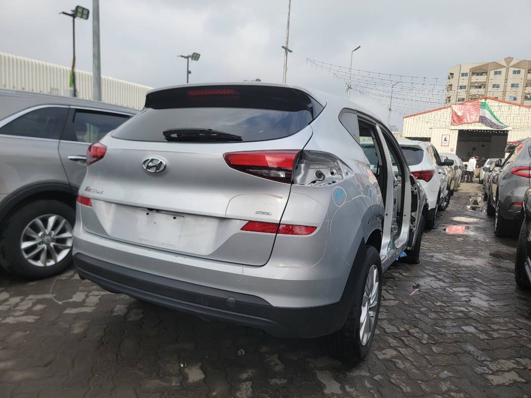 2019 HYUNDAI TUCSON — 123724 Miles — Lot 925784 - Marhaba Auctions Used Cars - Image 8