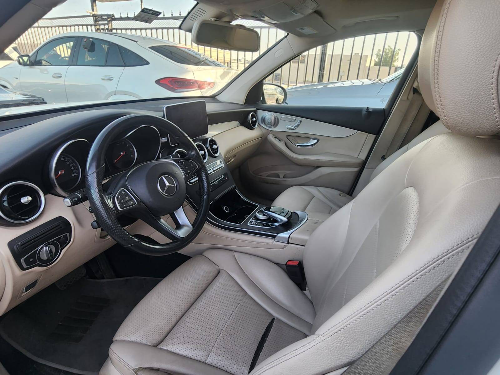 MERCEDES BENZ GLC 350E 2019 - Marhaba Auction Used Cars - Image 5