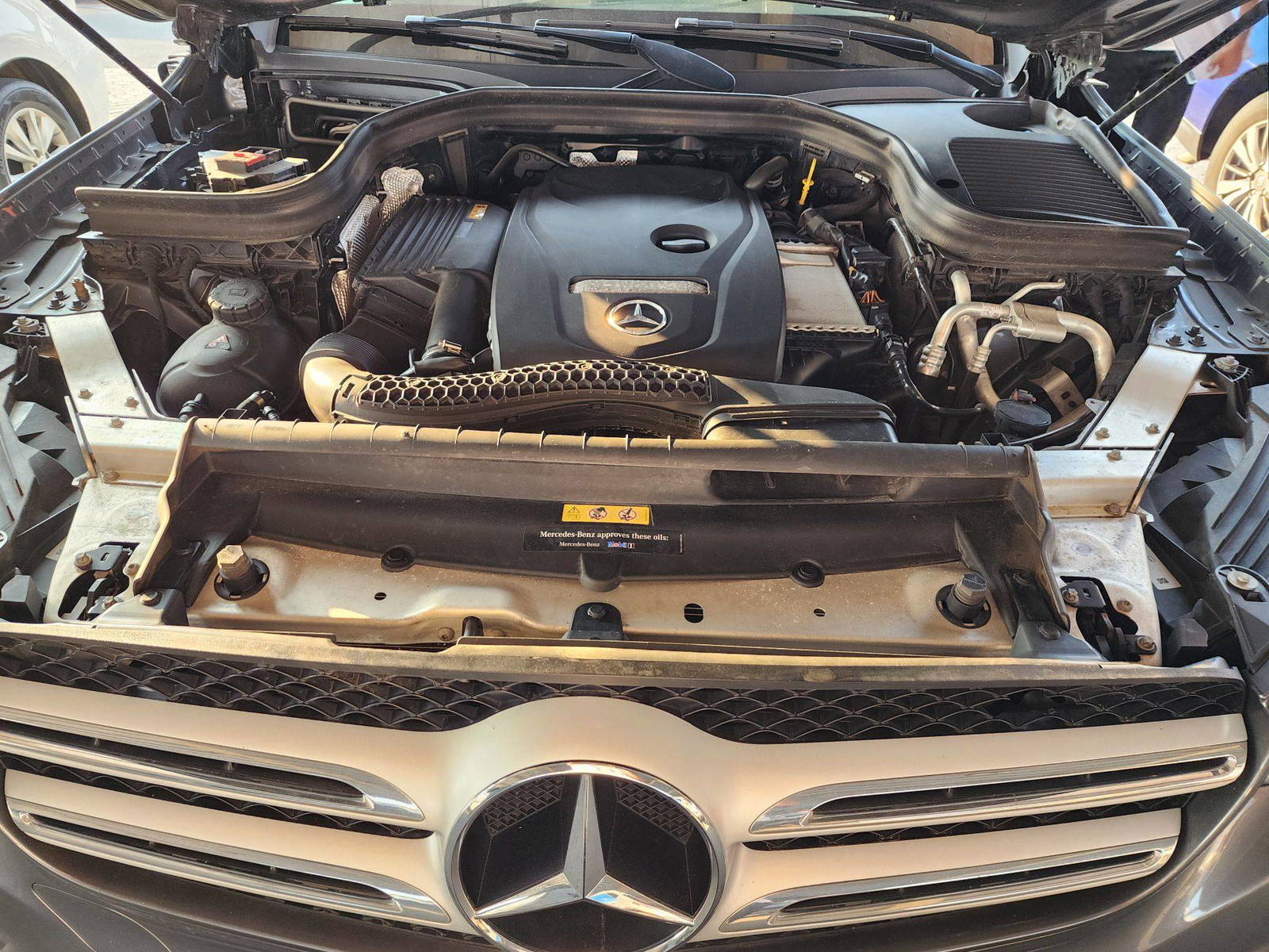 2018 MERCEDES BENZ GLC-300 — 74995 Miles — Lot 6JV061496 — Souq - Marhaba Auctions Used Cars - Image 12