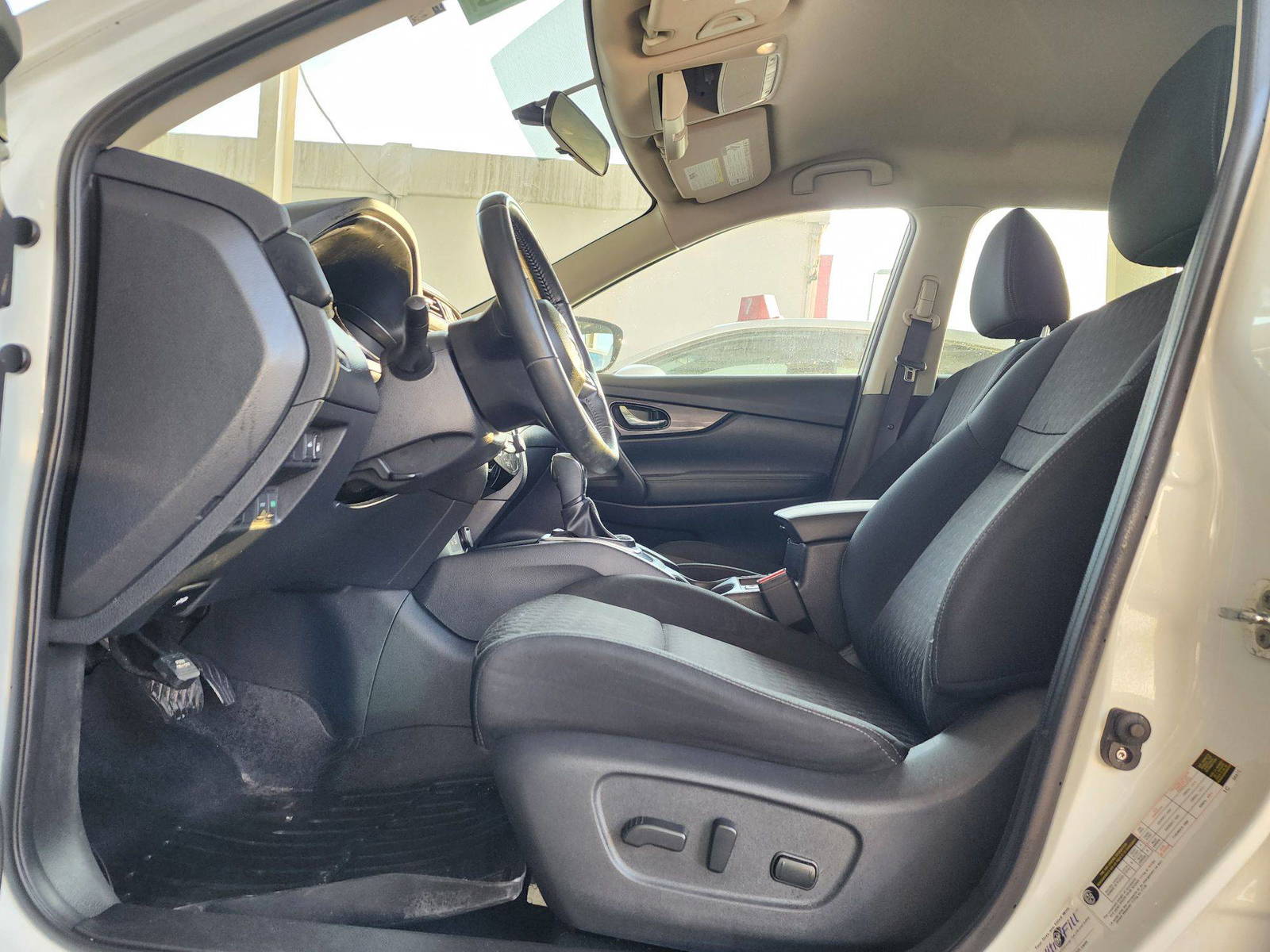 2018 NISSAN ROGUE — 130824 Miles — Lot 64592494 — Souq - Marhaba Auctions Used Cars - Image 8