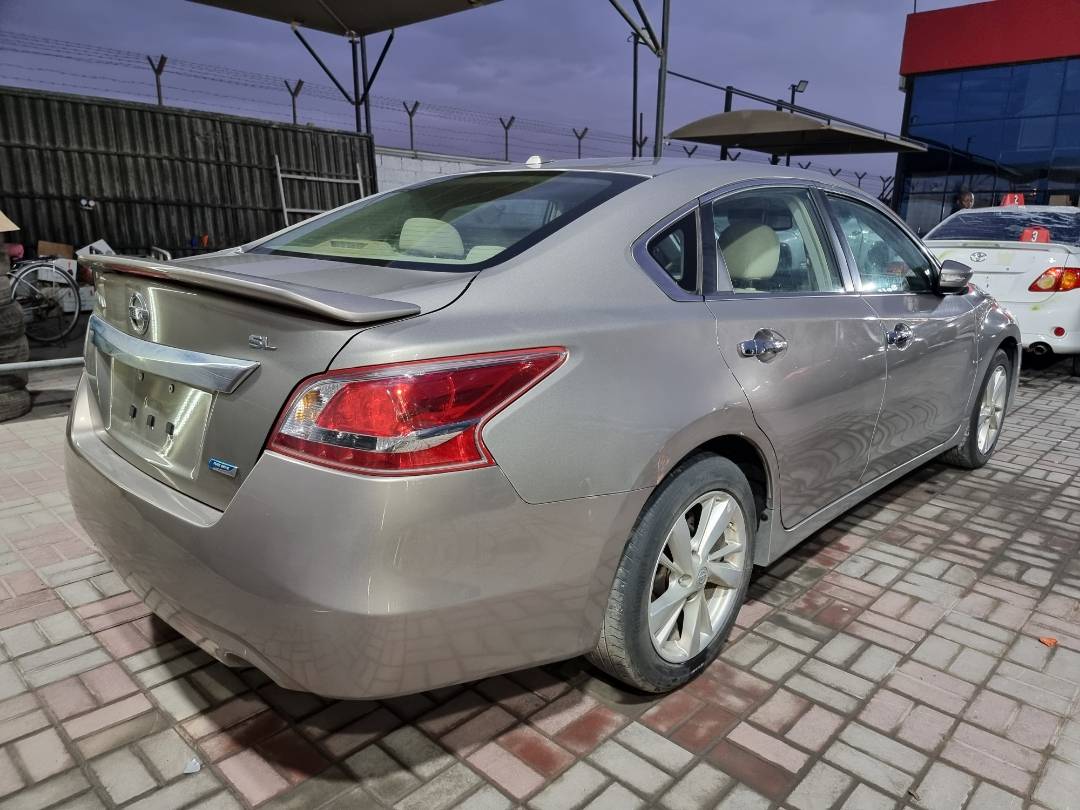 2013 NISSAN ALTIMA — 182133 Miles — Lot 214587 — Ind. 12 - Marhaba Auctions Used Cars - Image 5