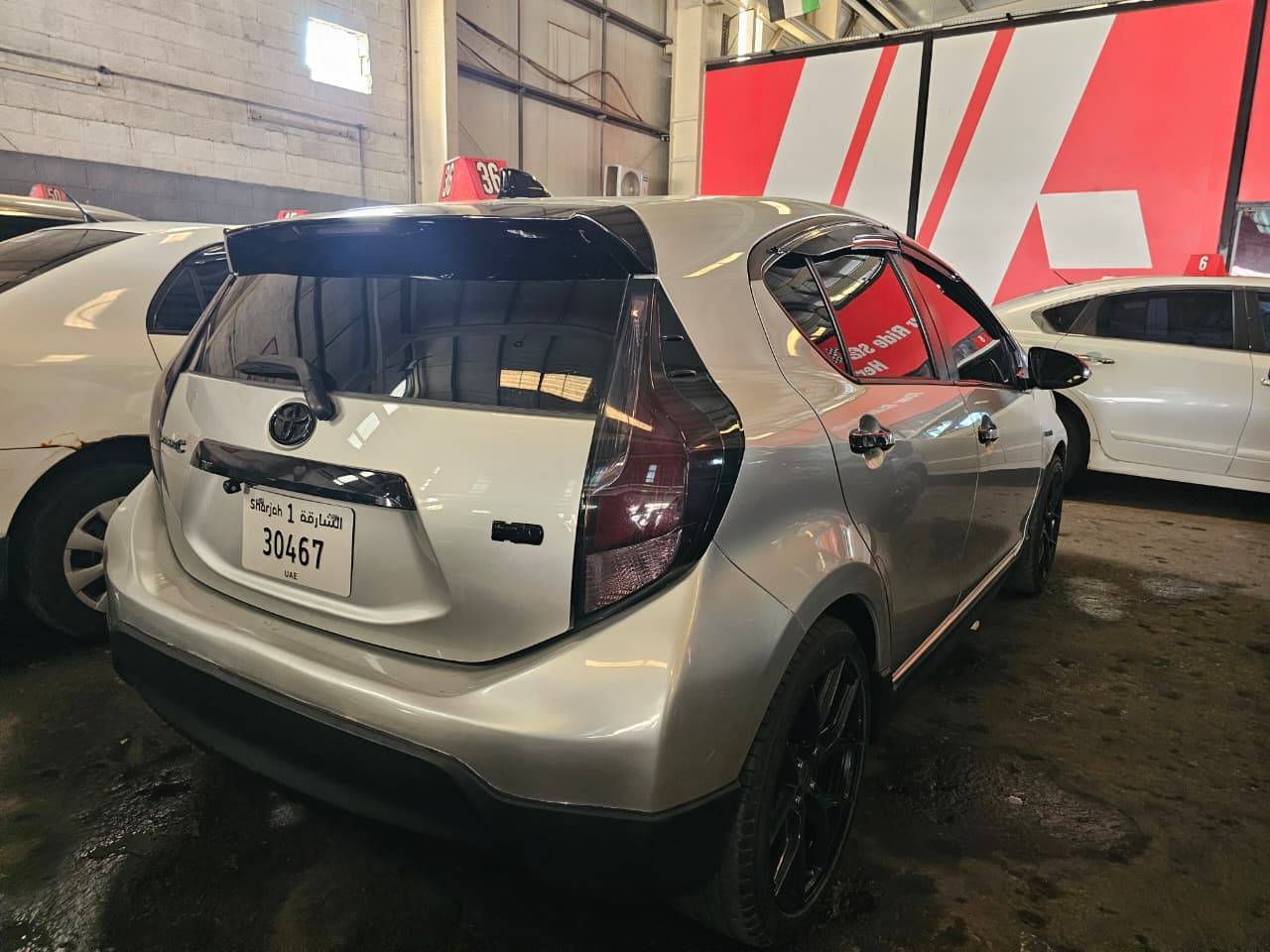 Toyota Prius C 2017 view 2