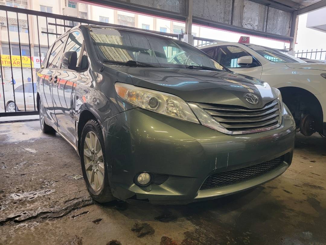 2013 TOYOTA SIENNA — 187371 Miles — Lot 056623 — Main - Marhaba Auctions Used Cars - Image 4