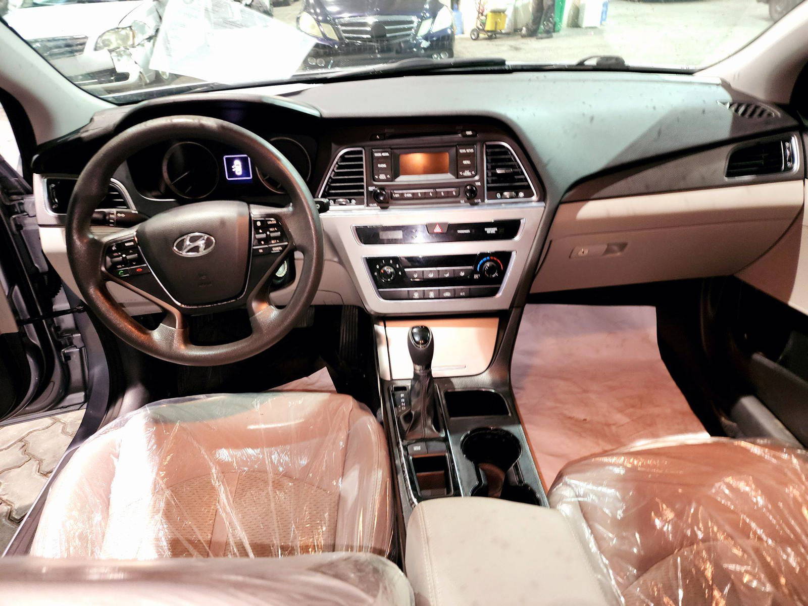 2015 HYUNDAI SONATA — 156697 Miles — Lot FH153898 — Souq - Marhaba Auctions Used Cars - Image 7