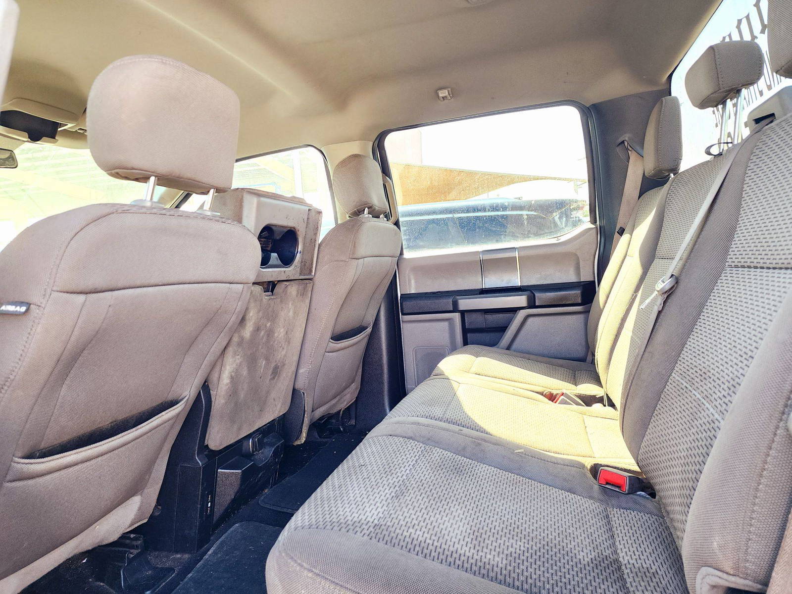 2019 FORD F-150 — 94758 KM — Lot JKE68188 — Souq - Marhaba Auctions Used Cars - Image 6