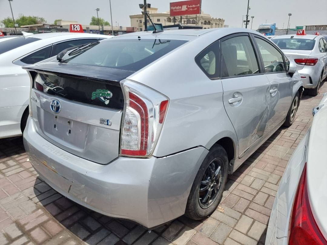 2012 TOYOTA PRIUS — 274519 Miles — Lot 215478 — Ind. 12 - Marhaba Auctions Used Cars - Image 4